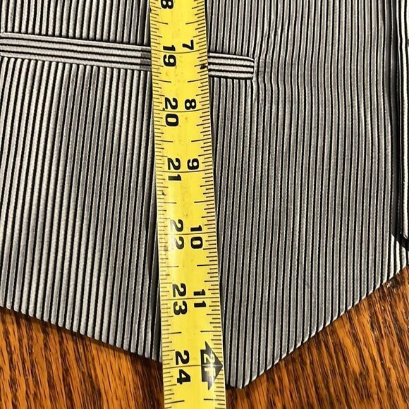 Grey Matter Concepts Men’s Metallic Silver Striped Vest Size Small. - Picture 6 of 7